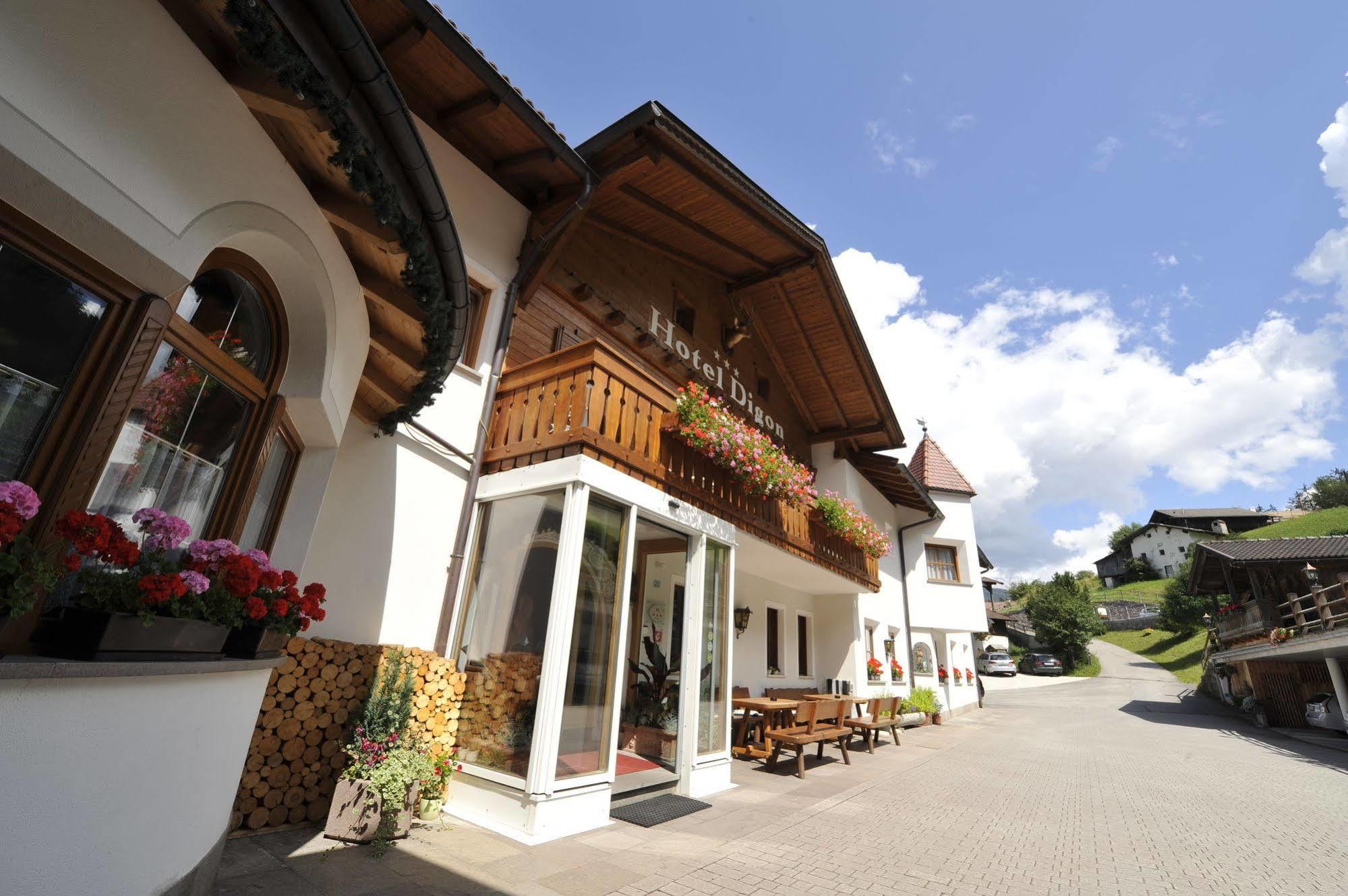 Hotel Digon Ортизеи Экстерьер фото